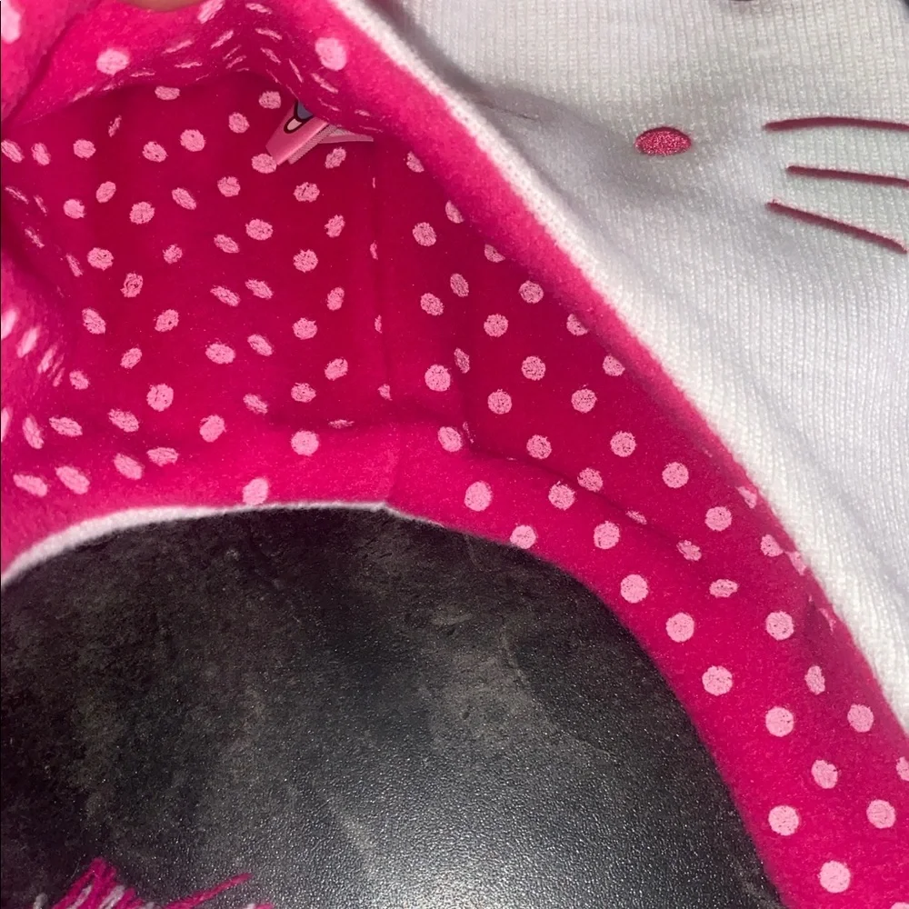 Sanrio Hello Kitty Hat & Gloves Set